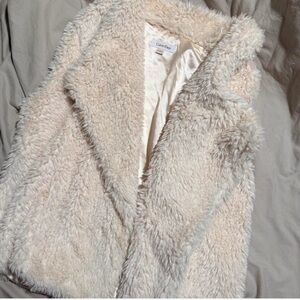 Calvin Klein Women's Cream Faux Fur Vest size S Like New
